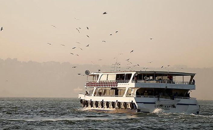 İzmir'de tüm vapur seferleri iptal