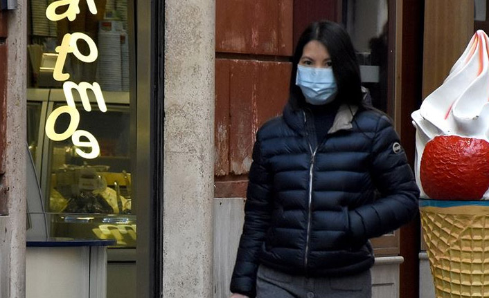 İtalya'da koronovirüs sebebiyle okulların kapatılması tartışılıyor