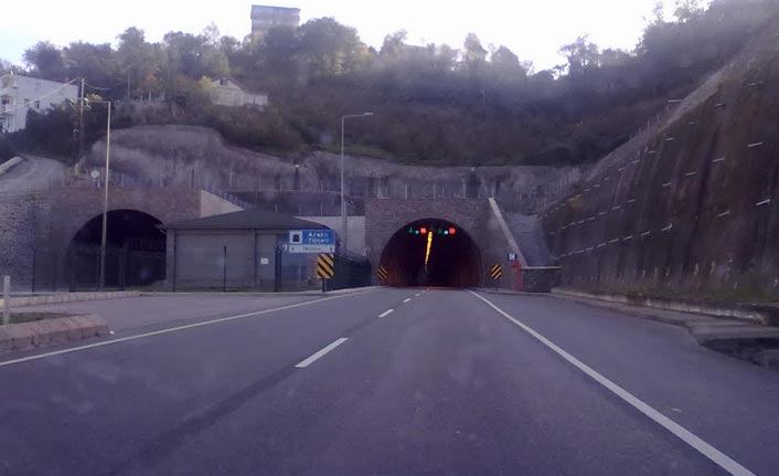 Karayolları uyardı: Çalışmaların sürdüğü yollarda dikkatli olun, Araklı Tüneli bugün kapalı