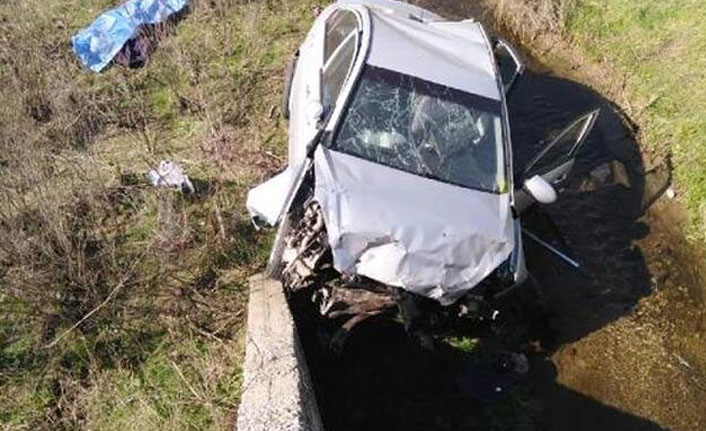 Duraktaki şüpheli paket fünyeyle patlatıldı!