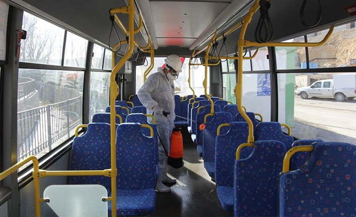 Bayburt’ta toplu taşıma araçlarında bahar dönemi ilaçlama başladı