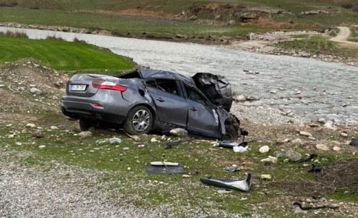 Siirt'te kontrolden çıkan araç takla attı