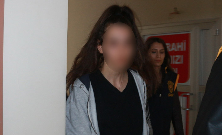 Babasını öldüren genç kız tutuklandı
