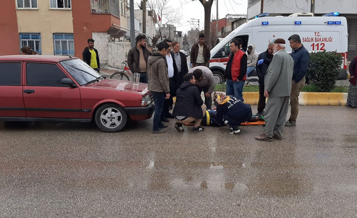 Otomobil yayaya çarptı