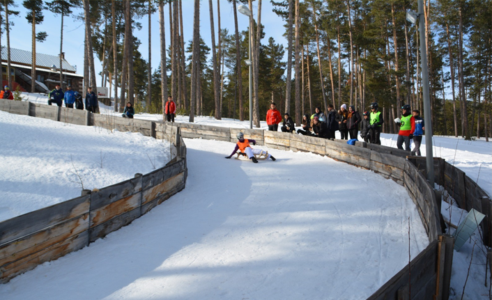 Sarıkamış'ta kızak yarışları heyecanı!