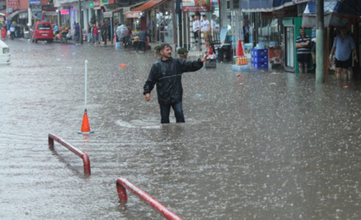 Meteorolojiden Trabzon ve çevresine uyarı! Kuvvetli yağış geliyor!