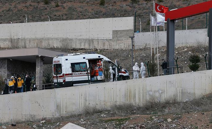 Umreden dönen vatandaşlardan 5'i gözlem altına alındı