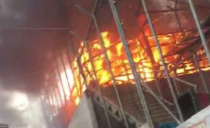 Göçmen kampında yangın: 4 ölü, 1 yaralı