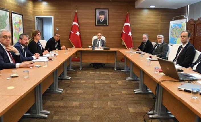 Denizli Valisinden açıklama: 2 kişide Korona Virüs şüphesi var