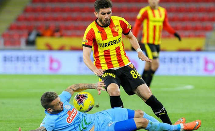 Göztepe, erteleme maçında Çaykur Rizespor’u iki golle geçti