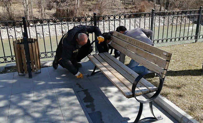 Tedbirler dikkate alınmayınca banklar söküldü
