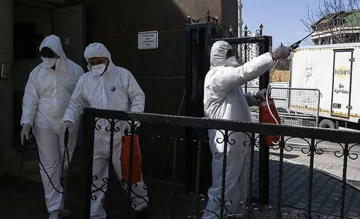 Karantina kurallarına uymayanlara ilk ceza kesildi!