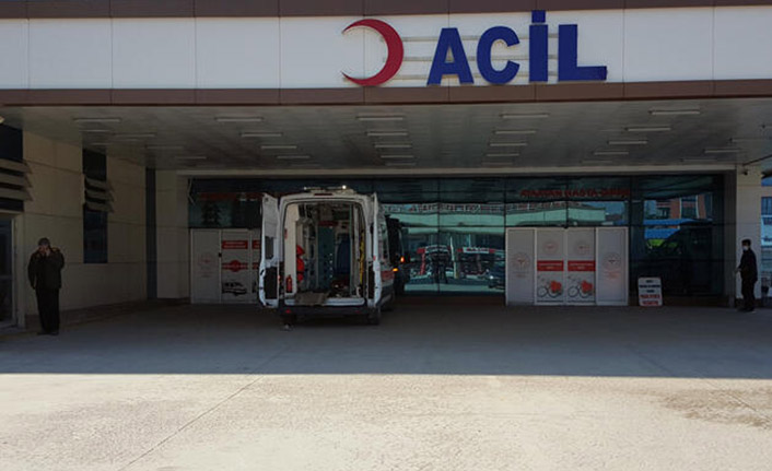 Bunu da yaşadık! Evine git diyen doktora yumruklu saldırı