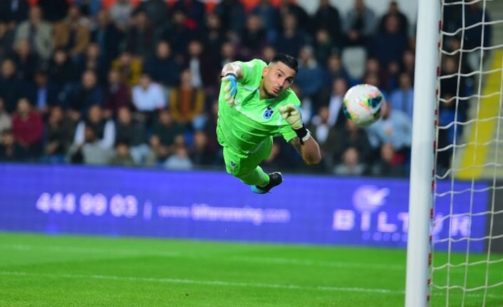 Uğurcan Çakır soruları yanıtladı