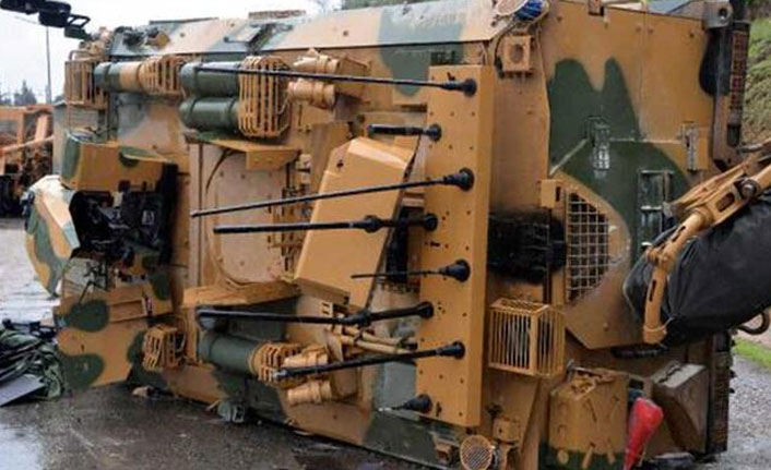 Askeri araç devrildi! 2 asker yaralandı - 27 Mart 2020