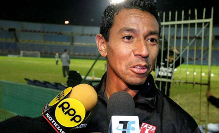 Dünyaca ünlü eski futbolcuya Koronavirüs tutuklaması