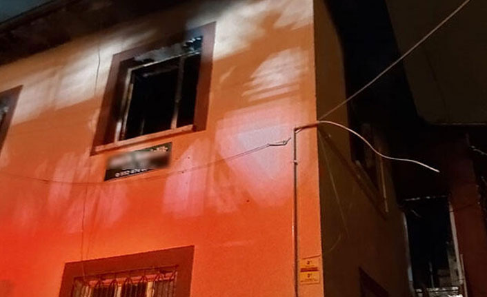 Babasıyla tartışan adam evi ateşe verdi!