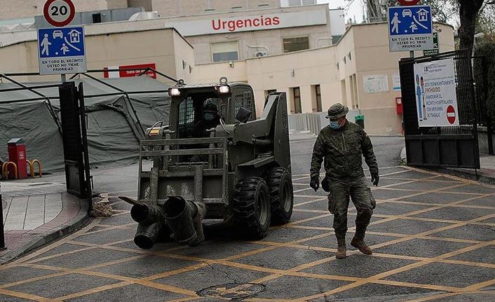 İspanya'da Kovid-19 Kaynaklı Ölümler ve Vaka Sayısı Artıyor