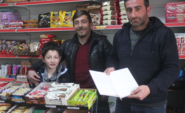 Bu kez Bayburt'ta ortaya çıktı, veresiye defterlerini sildirdi