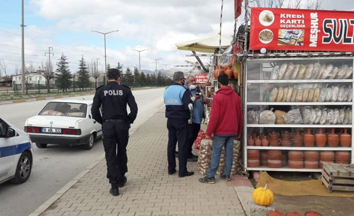 Yol kenarındaki yöresel ürün tezgahları kaldırılıyor