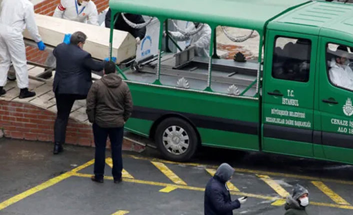 Ünlü iş adamı 276 kişiye virüs bulaştırdı!