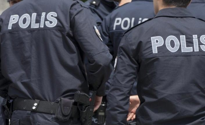 Trabzon'da park halindeki araçlara dokununca polis alarma geçti