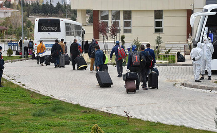 Katar'dan getirilen 166 Türk, gözlem altına alındı