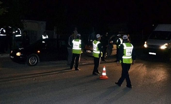 Durdurulan araçta arama yapıldı! Yakalandılar