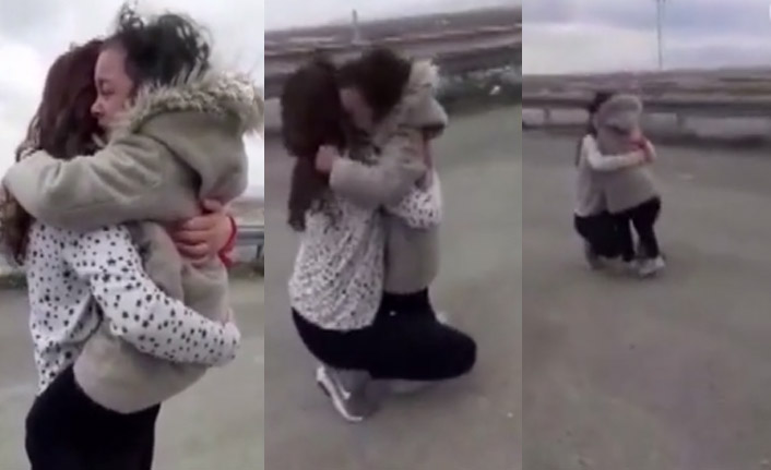 Sağlık çalışanı anne ile kızının kavuşma anı duygulandırdı