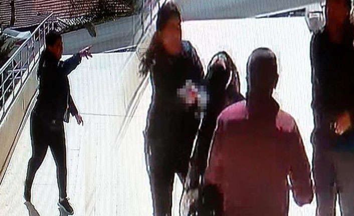 Eski sevgilisinin evini bastı! Annesini bıçakladı