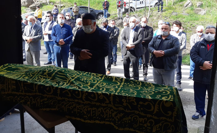 Gazeteci Harun Yavruoğlu ebediyete uğurlandı