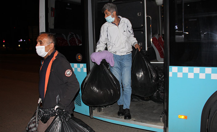 Hükümlüler tahliye edilmeye başlandı
