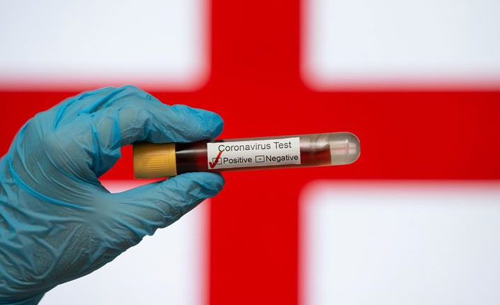 İngiltere'de Kovid-19 nedeniyle ölenlerin sayısı 12 bin 868 oldu