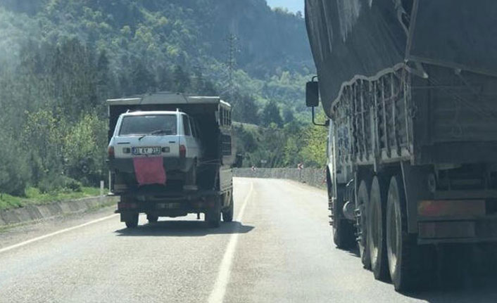 Kasasında sebze meyve değil otomobil taşıdı