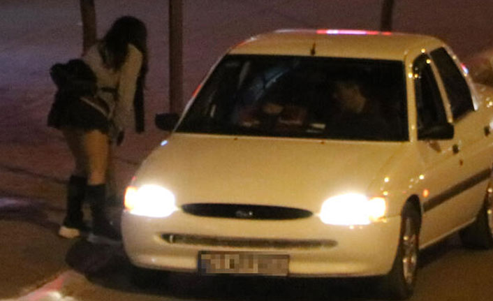 Yasağa dakikalar kala fuhuş pazarlığı