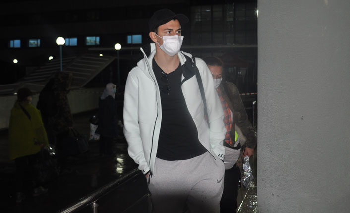 Fenerbahçeli futbolcu karantina için Trabzon'a getirildi