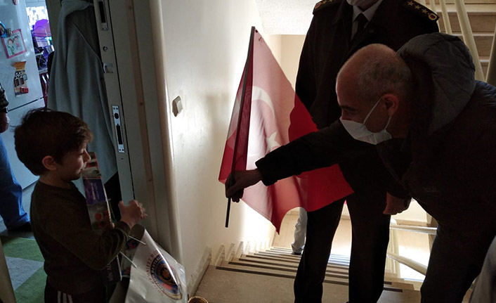 Şehit çocukları unutulmadı