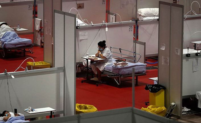 İspanya'da son 24 saatte Kovid-19'dan 288 kişi öldü