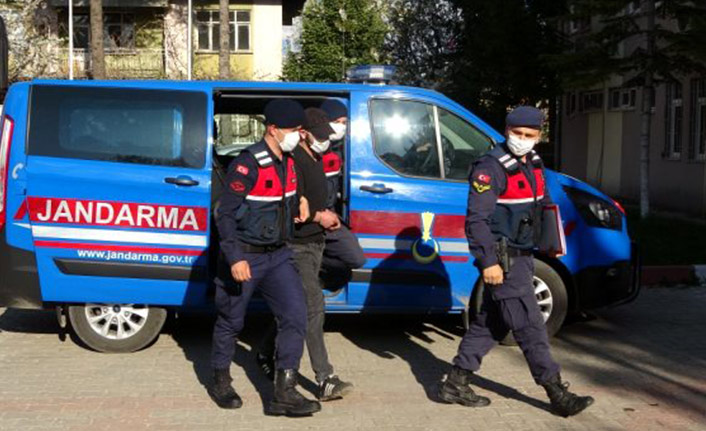 Babasını öldürüp gömdü! Vicdan azabına 4 gün dayanabildi