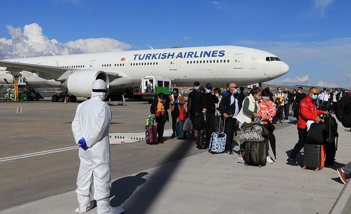 60 Binin üzerinde Türk vatandaşı ülkeye getirildi