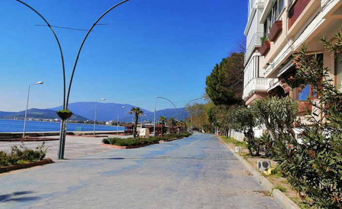 Erdek halkı kurallara uydu