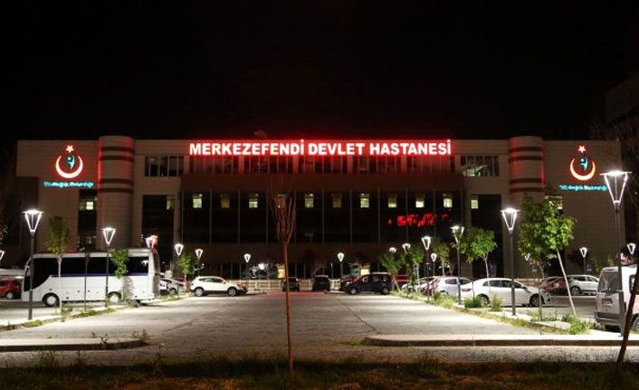 Koronavirüs şüphelisi hastaneden kaçmaya çalışırken öldü