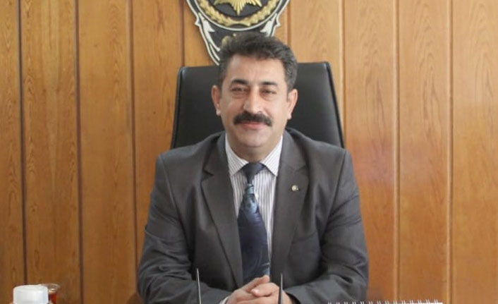 Emekli emniyet müdürü evinde ölü bulundu