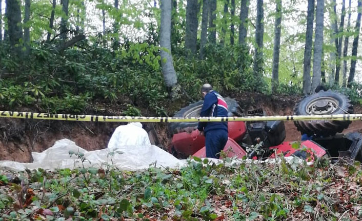 Karabük'te İşçileri taşıyan traktör devrildi: 1 ölü, 2 yaralı