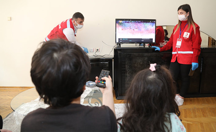 Dersleri takip edemiyorum dedi vali televizyon göndedi