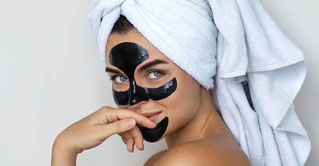 Parlayan, lekesiz ciltler için maske tarifleri