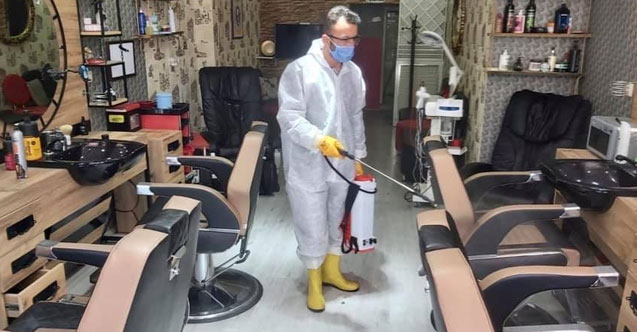 Berber ve kuaförler, dezenfekte ediliyor