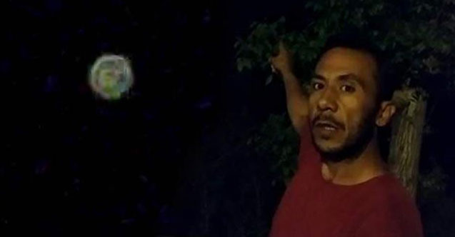 Gökyüzünde ışık saçan cisim görenleri şaşırttı!