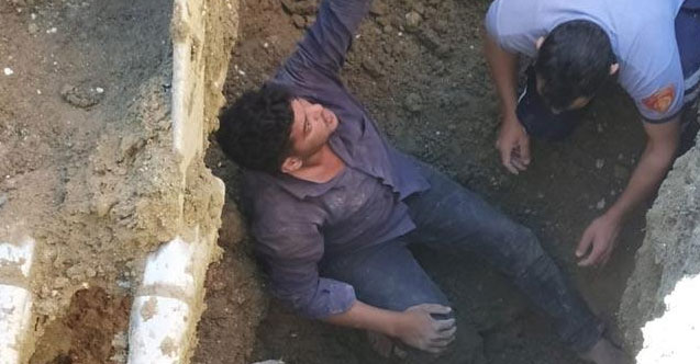 Toprak altında kalan işçi ölümden döndü!