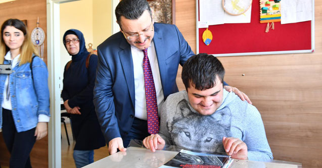 Başkan Genç'ten dikkat çeken mesaj! "Başaramayacakları hiçbir iş yok!”